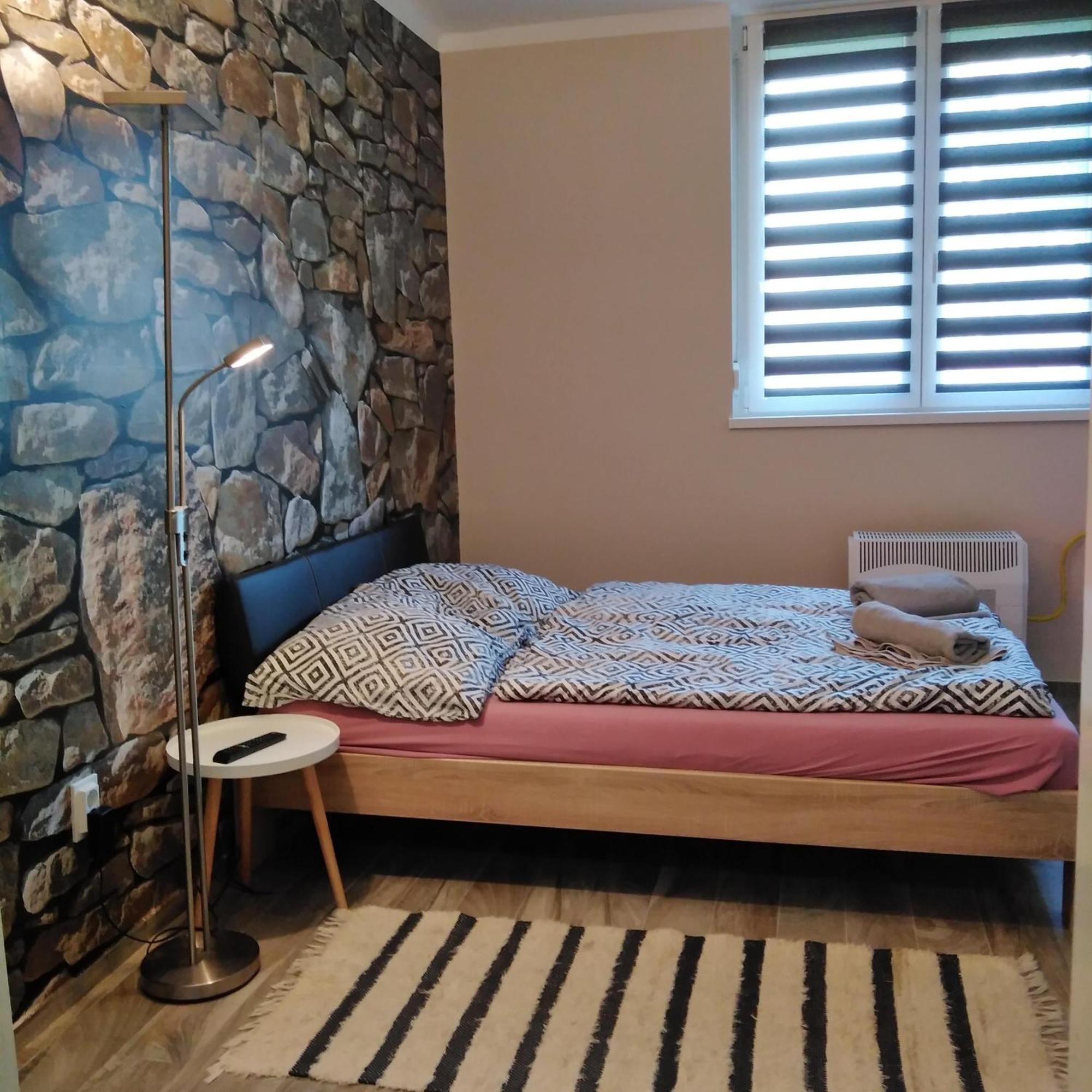 Desi Apartman Kaposvár 外观 照片